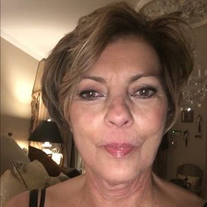 Meet your Posher, Diane